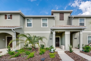 ストーリイ レイク リゾート 4 ベッドルーム ハウス