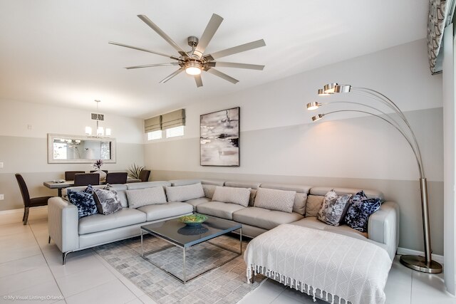 ビューティフル 3 ベッドルーム 2 バス コンド