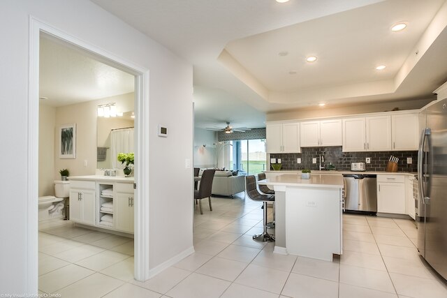 ビューティフル 3 ベッドルーム 2 バス コンド