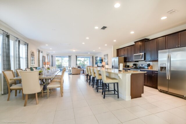 ファミリー フレンドリー 9 ベッドルーム 8.5 バスルーム