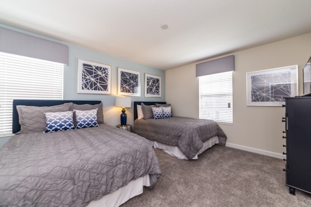 クール アンド モダン 5 ベッド 4 バー ゲーム ルーム プール スパ 4724 SH