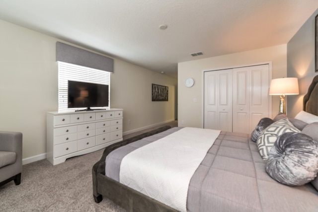 クール アンド モダン 5 ベッド 4 バー ゲーム ルーム プール スパ 4724 SH