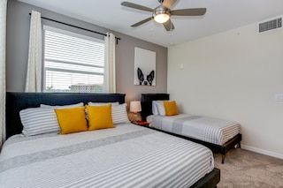 3 ベッドルーム コンド アット ストーリー レイク