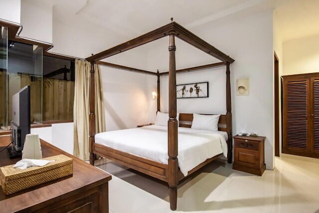 8 BR プライベート プール ヴィラ ウォーク トゥ スミニャック ビーチ