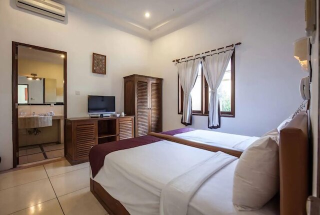 PB - ベッドR - V1 & V2 ベッBR プライベート プール ヴィラ ウォーク トゥ スミニャック ビーチ