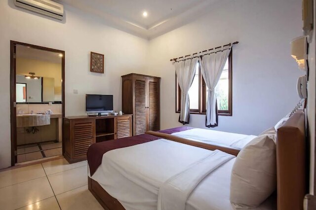 PB - ヴィラ 3 - 3 ベッドーム  3 BR プライベート プール ヴィラ ウォーク トゥ スミニャック ビーチ