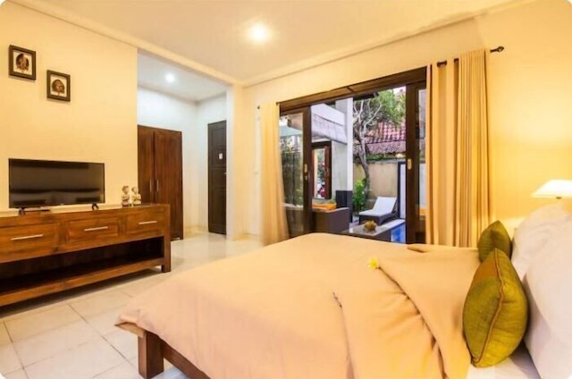 SMV - 2 ビープール - ジュプン  ベッドR プライベート プール ウォーク トゥ ビーチ アンド ショップス レギャン