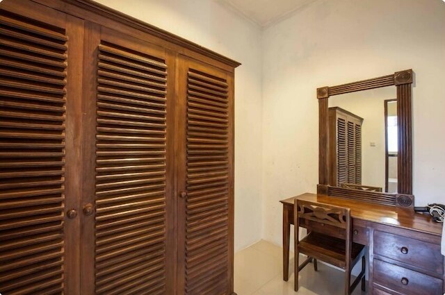 4 バスルーム プライベート プール ヴィラ ニア スミニャック ビーチ バリ