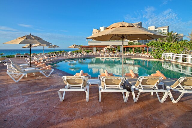 カンクン JR スイート エン リゾート ビスタ アル マール