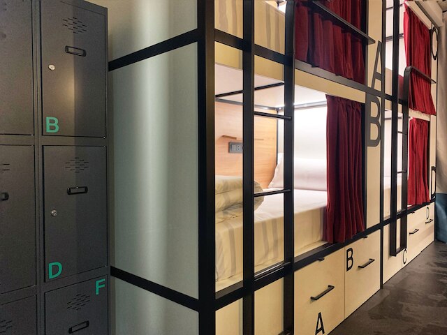 ザ セントラル ハウス マドリード ラヴァピエス - ホステル