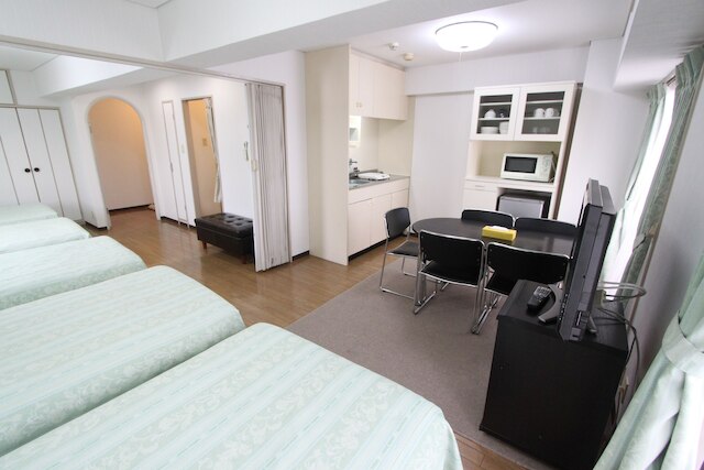 ウィークリーグリーンインなんば