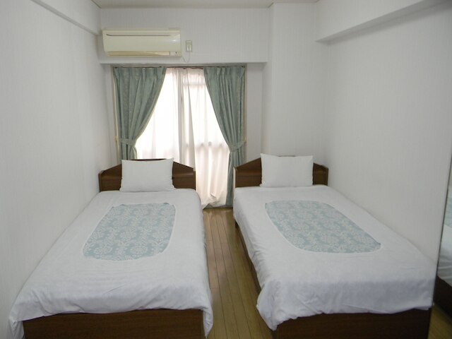 ウィークリーグリーンインなんば