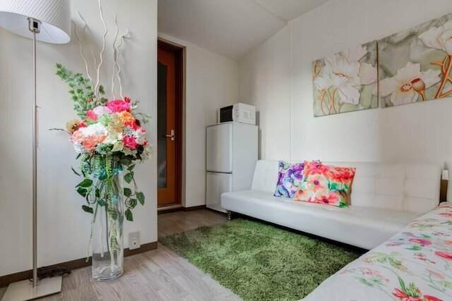 Red Door House Osaka