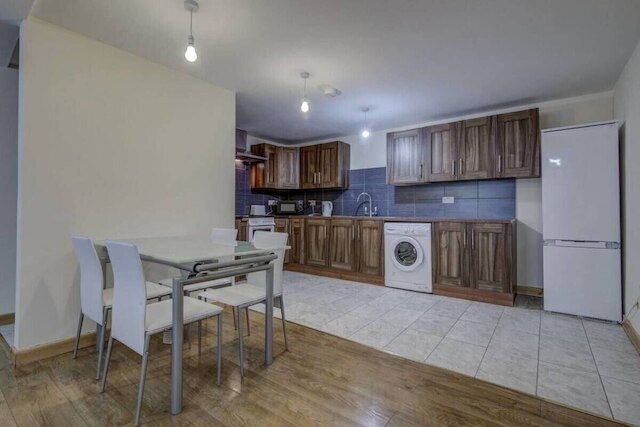 グリーン アパートメンツ