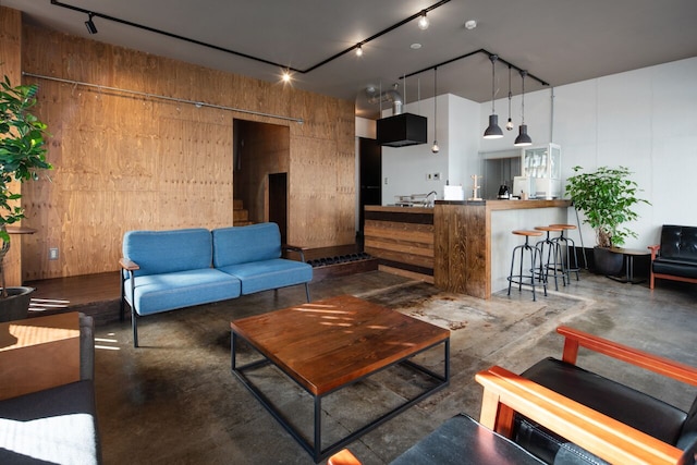 rakuna Inn 和 Honjo-Azumabashi