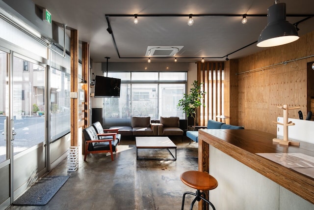 rakuna Inn 和 Honjo-Azumabashi