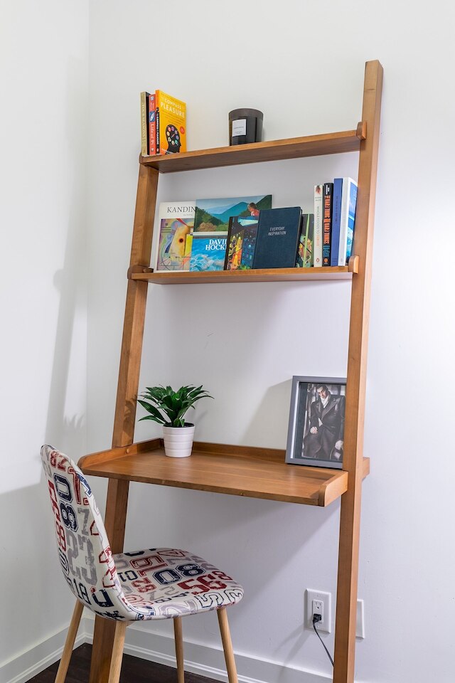 スカイ ホーム ウィズ スタニング ビュー オブ トロント アンド レイク オンタリオ