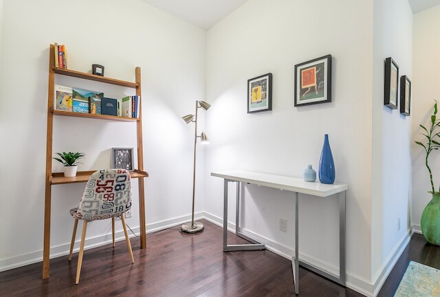 スカイ ホーム ウィズ スタニング ビュー オブ トロント アンド レイク オンタリオ