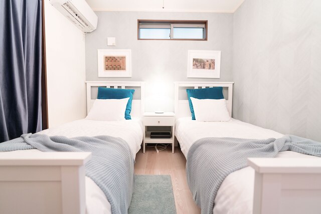 Back to 90s American Style House