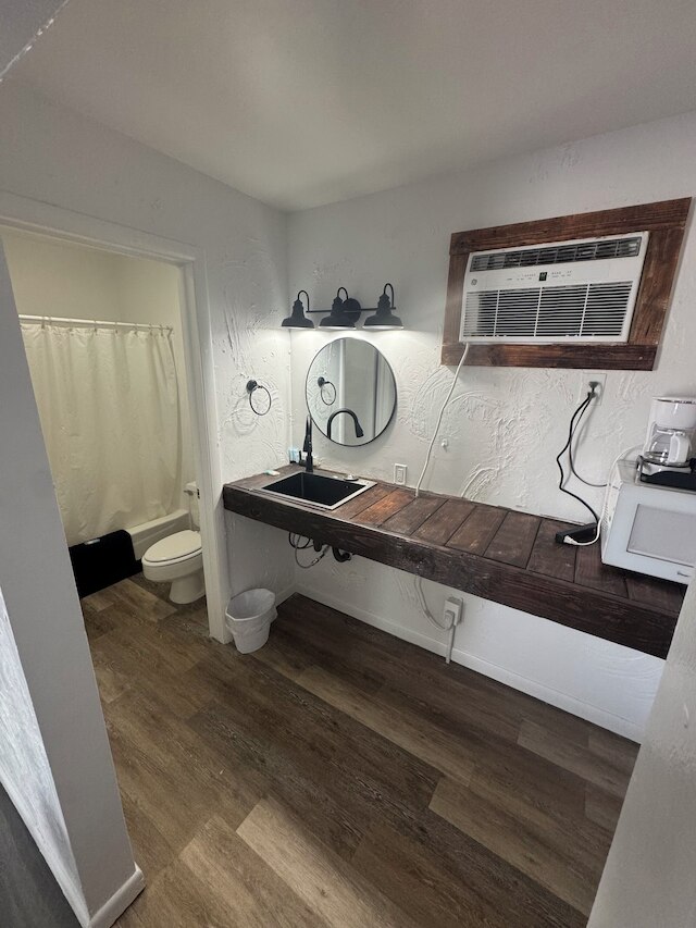 ホリデイ ロッジ モーテル