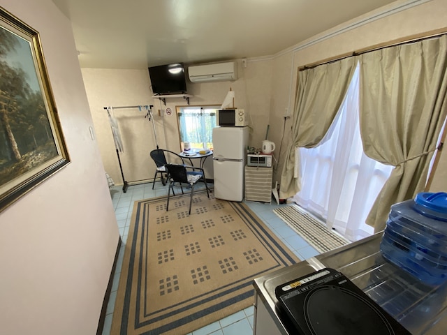 Beach House 2 & Private Beach