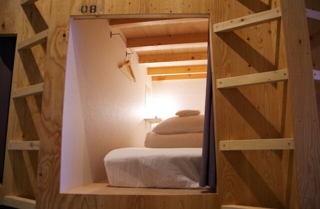 トラベラーズ ハウス ルーツ - ホステル