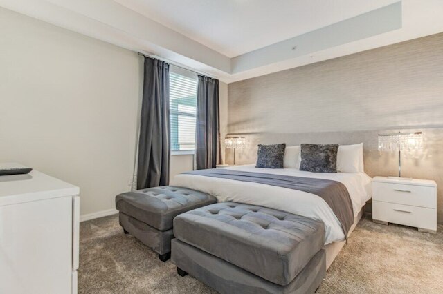 ストーリイ レイク 3 ベッドルーム アパートメント