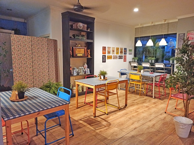 マンゴロ ホームステイ シャリア