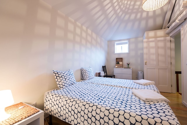 FRS001  ヴィノフィーノ 2B デュプレックス プライベート ガーデン WIFI  ビュー