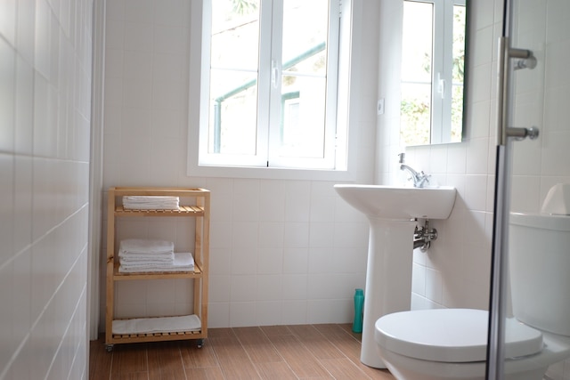 FRS001  ヴィノフィーノ 2B デュプレックス プライベート ガーデン WIFI  ビュー