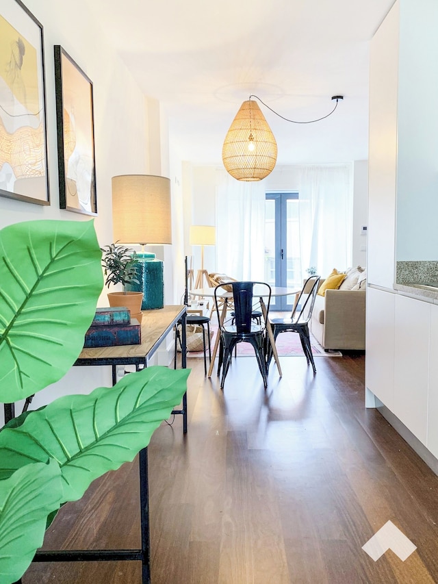 コリミ  ザ ウォンドルス アパートメント ネクスト トゥ アベニー アリアドス