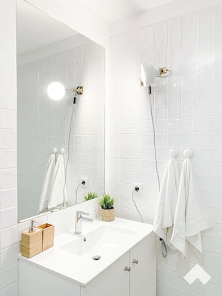 コリミ  ザ ウォンドルス アパートメント ネクスト トゥ アベニー アリアドス