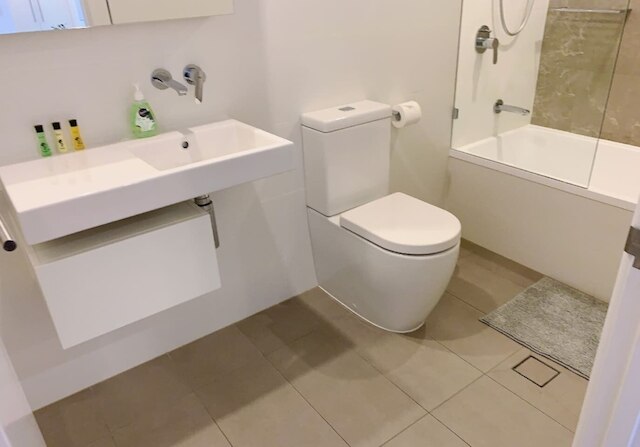 サーファーパラダイス ジェム +パーキングフレクシブル リフンド