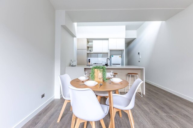 エレガント スタイリッシュ リビィングッ@ ムーニーポンズ  WiFi/ パーキング