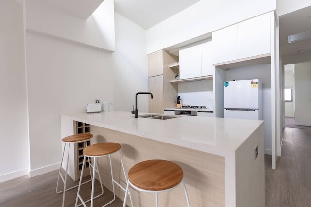 エレガント スタイリッシュ リビィングッ@ ムーニーポンズ  WiFi/ パーキング