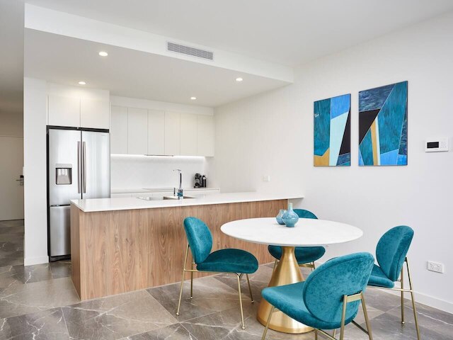 ラグジュリアス 2 ベッド 2 バス アパートメント ウィズ パーキングッ@ サウスポート