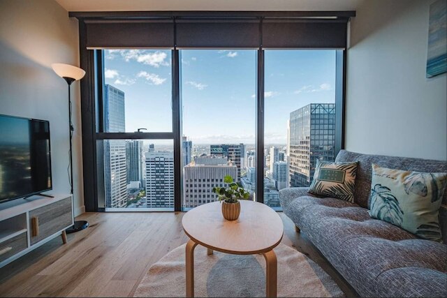 モダン リビィングッ@ コリンズ セントロ ロケーション 2 ベッドRム