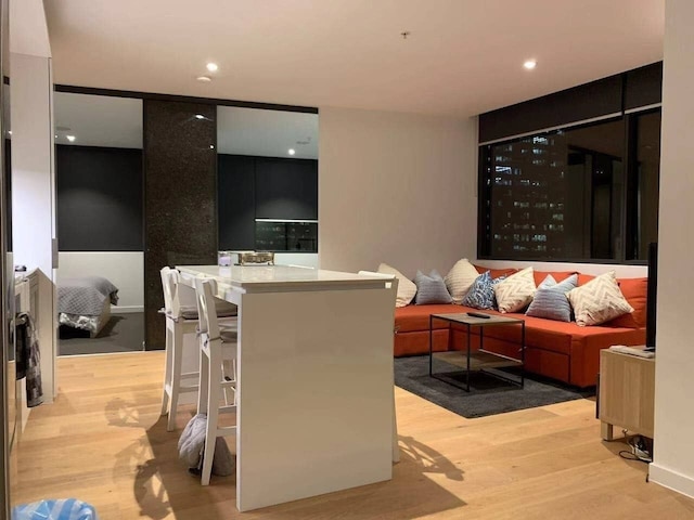 コージー ジェム ウィズ プールジム イン メル CBアDッ サザンクロス