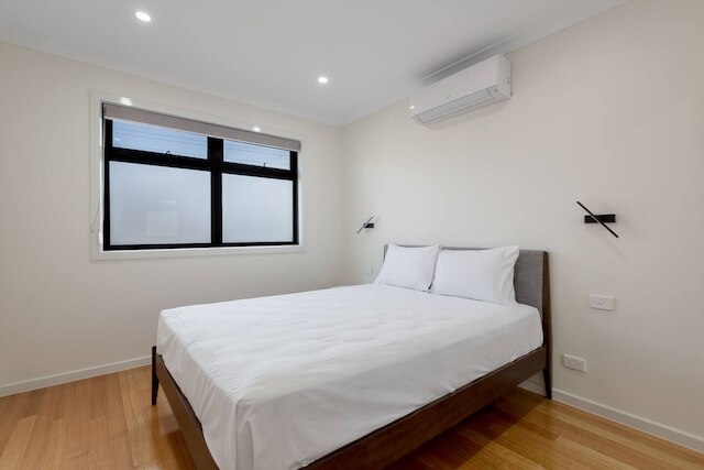 インプレッシブ & スペーシャス ニュー タウンハウス ット プレストン