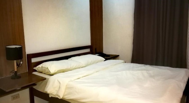 ホーム ステイズ A バイ シイア イン セブ シティ