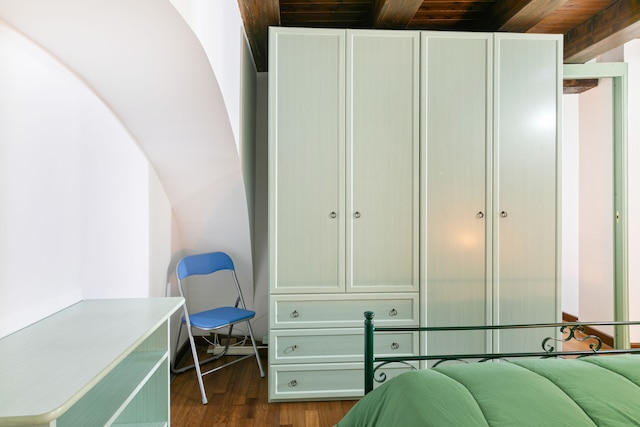 ヴィットリオ エマニエレ & ヴィア ローマ カラフル アパートメント