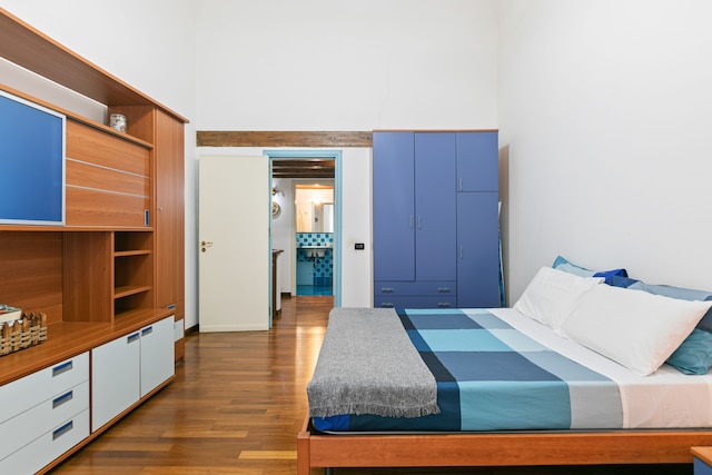 ヴィットリオ エマニエレ & ヴィア ローマ カラフル アパートメント