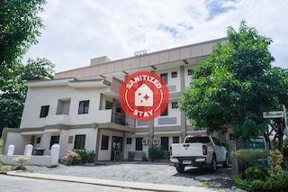 スーパー OYO 604 シャトー シンコ ドーミテル - ホステル