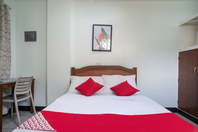 スーパー OYO 604 シャトー シンコ ドーミテル - ホステル