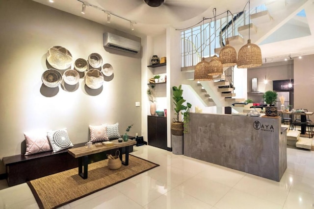 アヤ ホームステイ