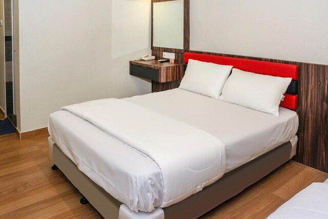 OYO 90027 ハッピー ホテル