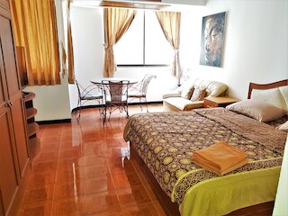 テプティップ マンション パタヤ 5th フロア スタジオアパートメント