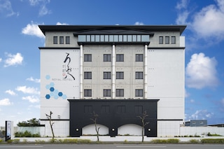 ロイヤルホテルうお八別邸