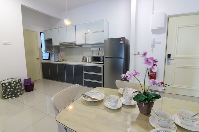 アトランティス レジデンシズ デライトフル ホームズ バイ ステップ イン