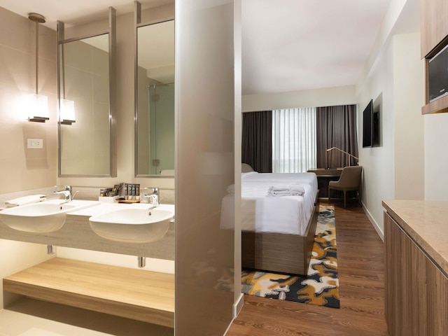 ノボテル スイーツ マニラ アット アクア